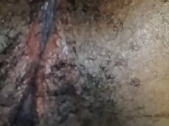 Черен човек Бормашини секси Азия и брюнетка на пикник маса