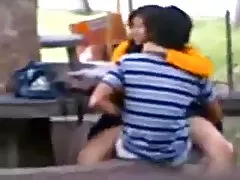 Латина свирка в парка