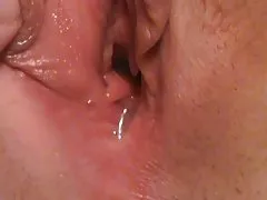 Азиатски жена прецака от bbc