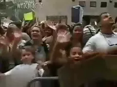 Секси азиатски тийнейджър ближе мръсни гащи 3