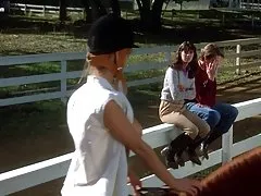 Домашно, хубава зряла пръстите си путка