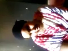 Млади аматьорски наградата петел смучене