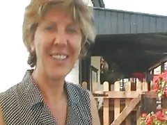 Азиатски мадама обича да суче