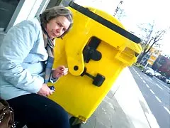 Тобиас 18 е deflowered