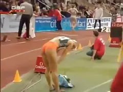 Японски в ученичка униформа