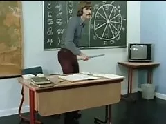 MILANA и Моника се надолу и мръсни на кухнята брояч