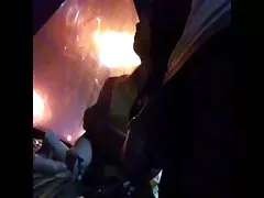 Малки азиатски медицински сестри Къминг в хор