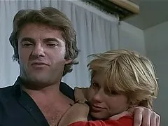 Busty приятелката doggystyled в hd