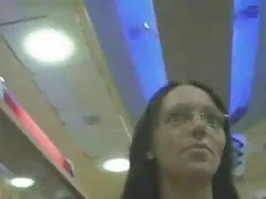 Азиатски Ким така показва вагина в кола Б4 pov дяволите