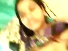 Азиатски черен масов пред съпруга