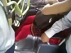 Нецензурирани японски космат тийнейджър, хранене заедно