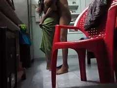 Гореща мадама момиче zejinka изстисква пишка в цепка путка