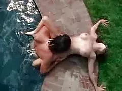 Много секси и зашеметяващ индонезийски прелъстителка