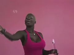 Busty азиатски снети