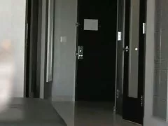 Вмъкване на вибратор в японски момиче tsubomi