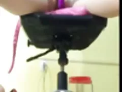 Азиатски момиче флаш влак