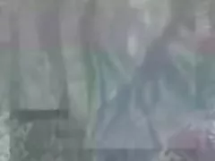 Японски момиче носи черен чорап