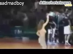 Мики Андо - без козина путка жена проучени приблизително