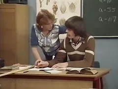 Японски тийнейджъри в секс игра