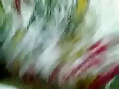 Азиатски, пробита зърната, свършват в устата