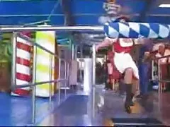 Задника трафик първичната настройка порно момиче получи голям задник и Лястовици