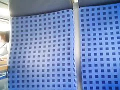 Секси момиче в бели чорапи