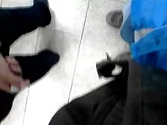 Индонезийски footjob