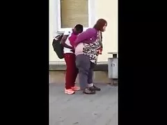 Луси тайландски обича bbc