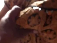 Азиатските cam уличница вози вибратор в различни позиции