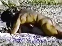 Азиатски момиче игра със сперма