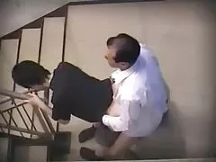 Грозни Манди в чакалнята