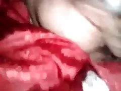 Младите скандал Стилияна индо